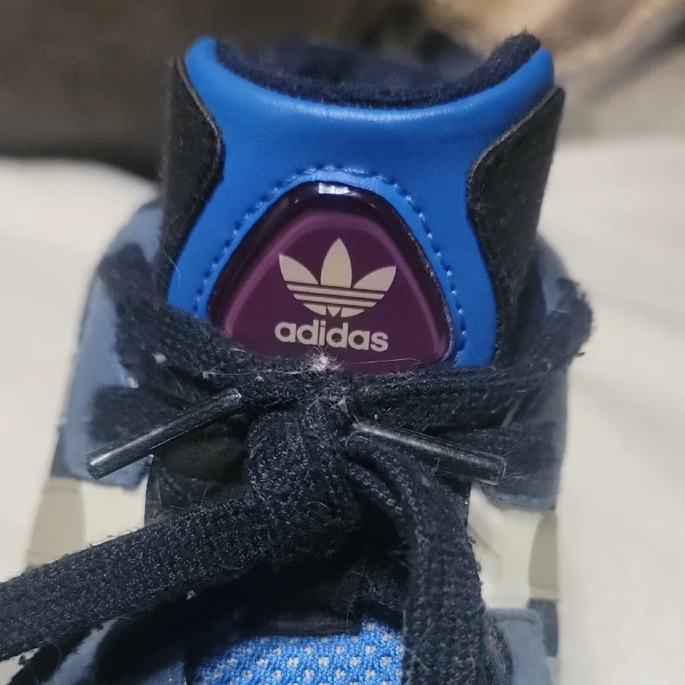 Adidas Size 8 Man Navy and Violet Sneakers Unesex - Picture 9 of 14